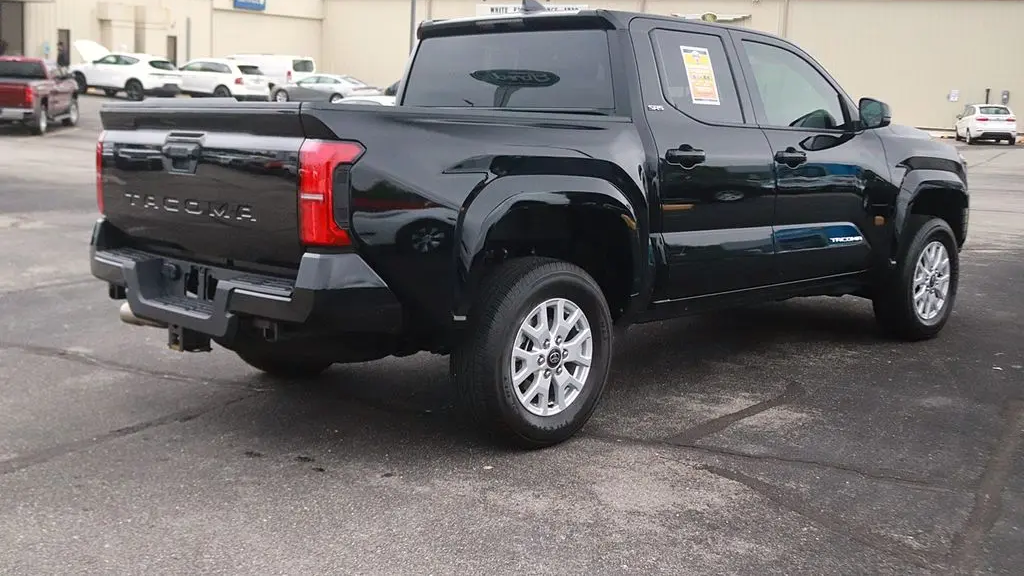 2025 Toyota Tacoma SR5