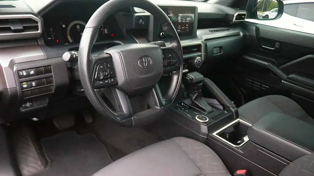 2025 Toyota Tacoma SR5