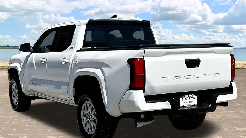2024 Toyota Tacoma SR5