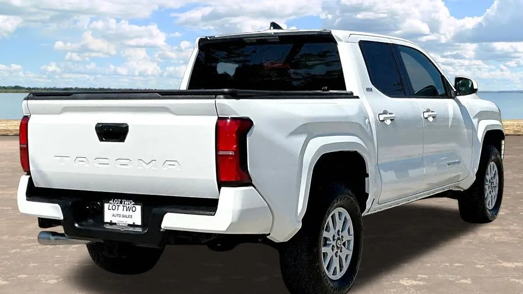2024 Toyota Tacoma SR5