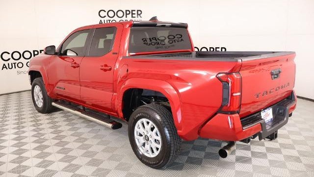 2025 Toyota Tacoma SR5