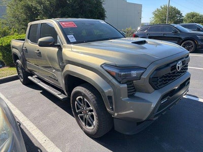 2025 Toyota Tacoma 4X2 SR5 4DR Double Cab 5.0 FT SB