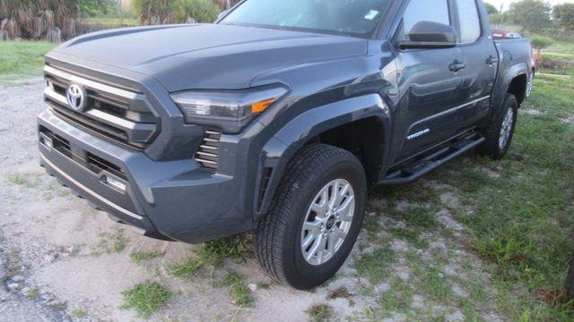 2025 Toyota Tacoma SR5