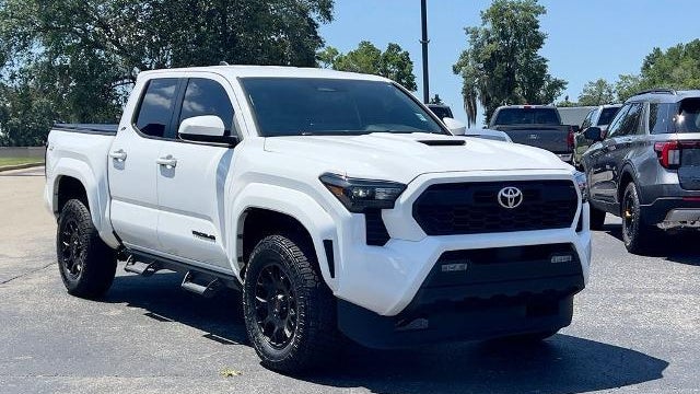 2024 Toyota Tacoma SR5