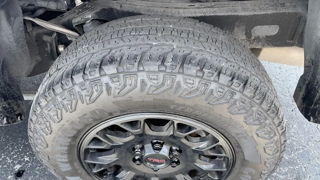 2024 Toyota Tacoma SR5