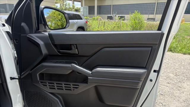 2025 Toyota Tacoma SR