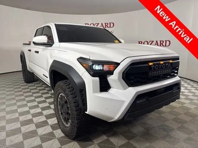 2024 Toyota Tacoma 4X4 SR5 4DR Double Cab 5.0 FT SB