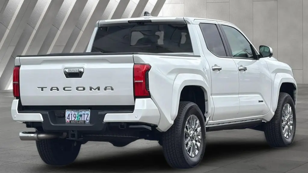2024 Toyota Tacoma SR5