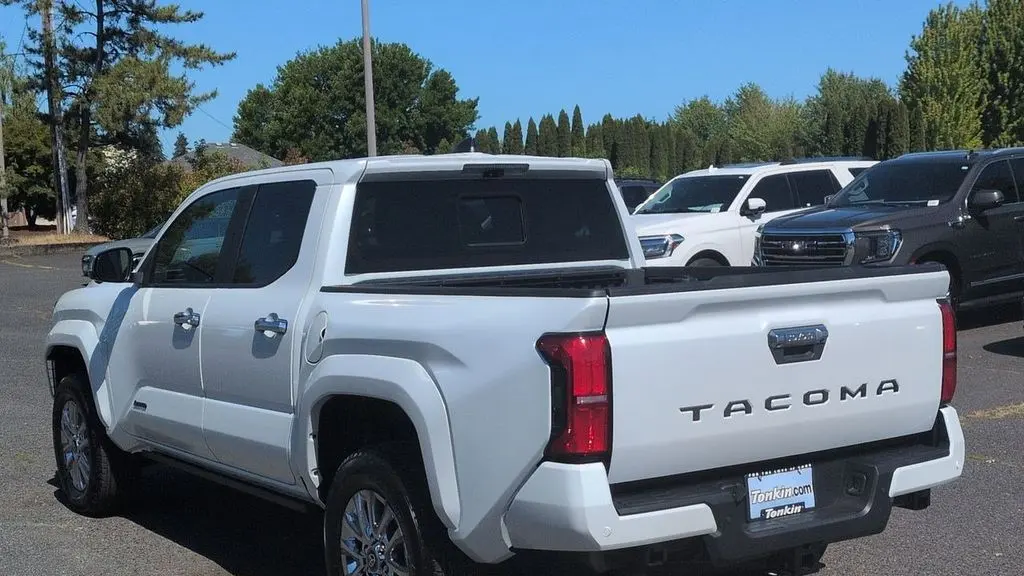 2024 Toyota Tacoma SR5