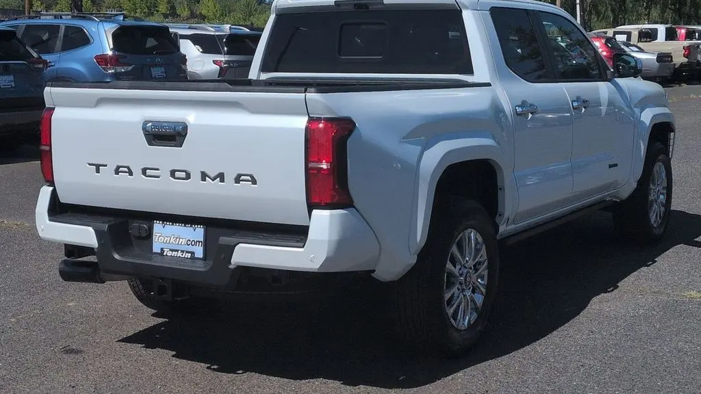 2024 Toyota Tacoma SR5