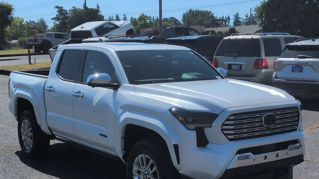 2024 Toyota Tacoma SR5
