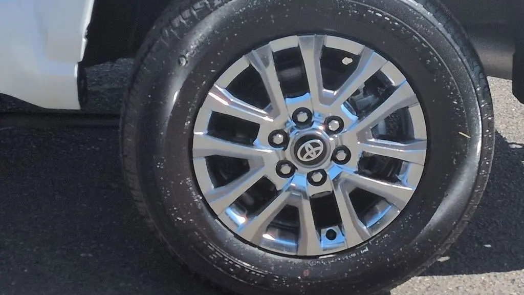 2024 Toyota Tacoma SR5