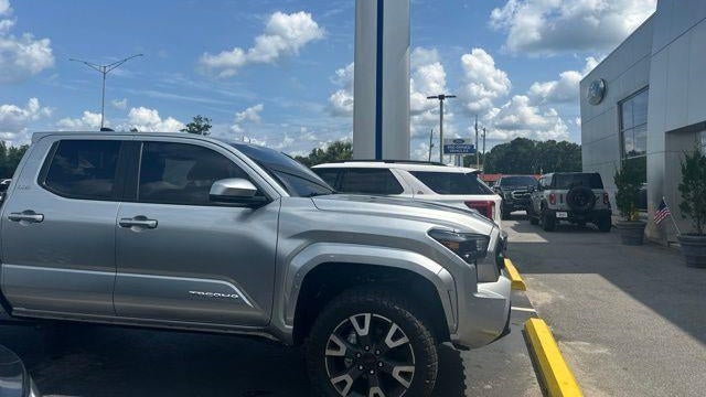 2025 Toyota Tacoma SR5
