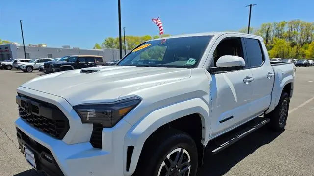 2024 Toyota Tacoma TRD Sport