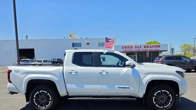 2024 Toyota Tacoma TRD Sport