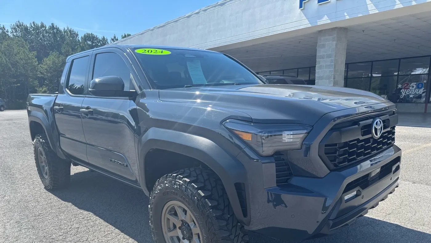 2024 Toyota Tacoma SR5