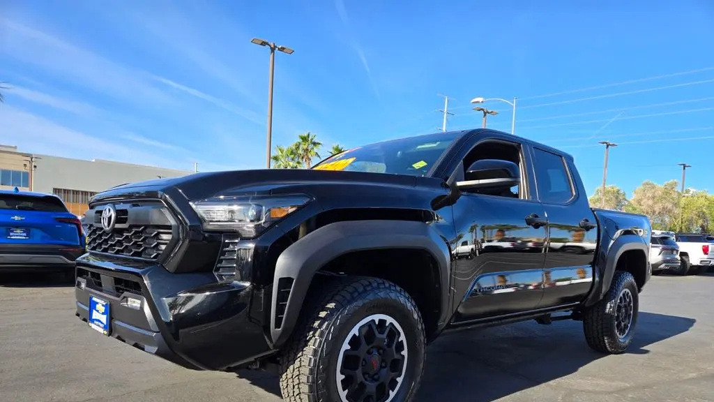 2024 Toyota Tacoma SR5