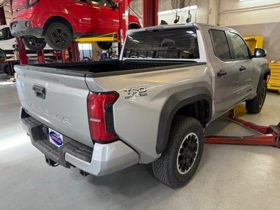 2024 Toyota Tacoma 4X4 SR5 4DR Double Cab 5.0 FT SB