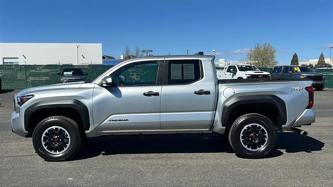 2024 Toyota Tacoma TRD Off-Road