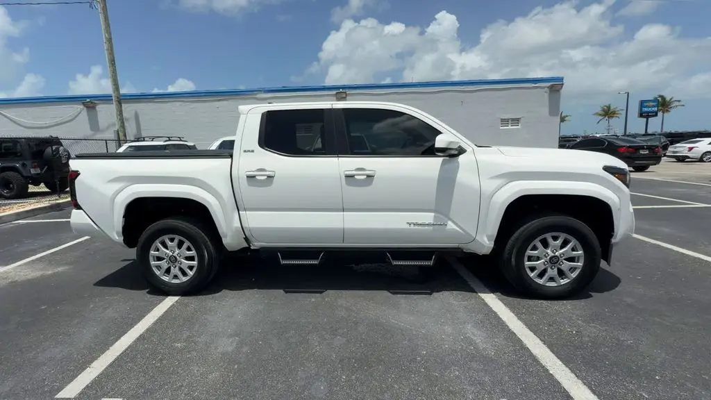 2024 Toyota Tacoma SR5