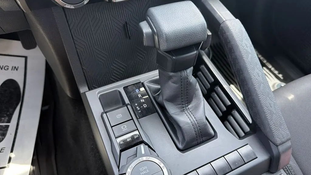 2024 Toyota Tacoma SR5