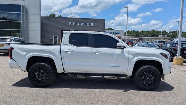 2024 Toyota Tacoma TRD Off-Road