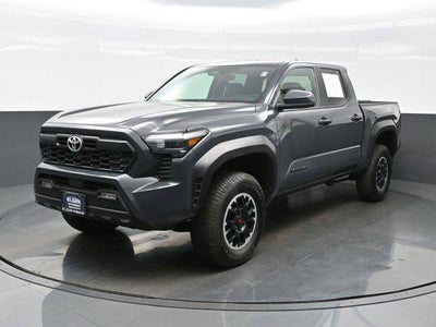 2024 Toyota Tacoma 4X4 TRD Off-Road 4DR Double Cab 5.0 FT SB 8A