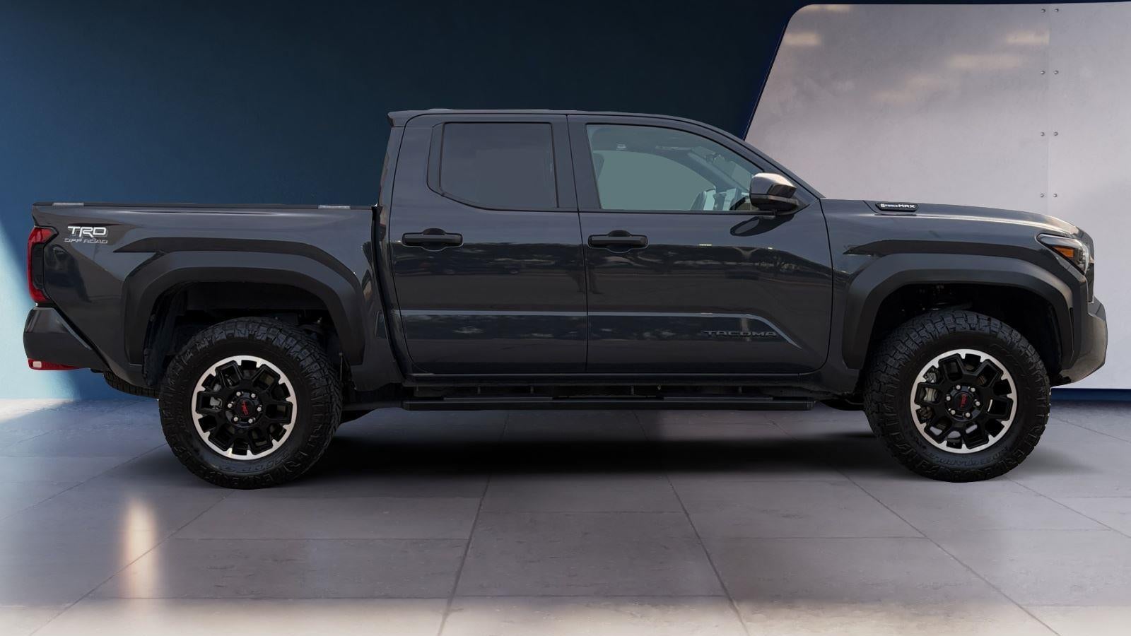 2025 Toyota Tacoma TRD Off-Road HV