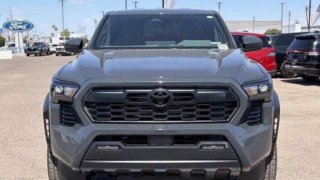 2025 Toyota Tacoma TRD Sport HV
