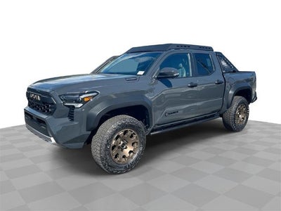 2025 Toyota Tacoma 4X4 TRD Sport HV 4DR Double Cab 5.0 FT SB