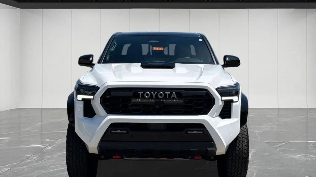 2025 Toyota Tacoma TRD Sport HV