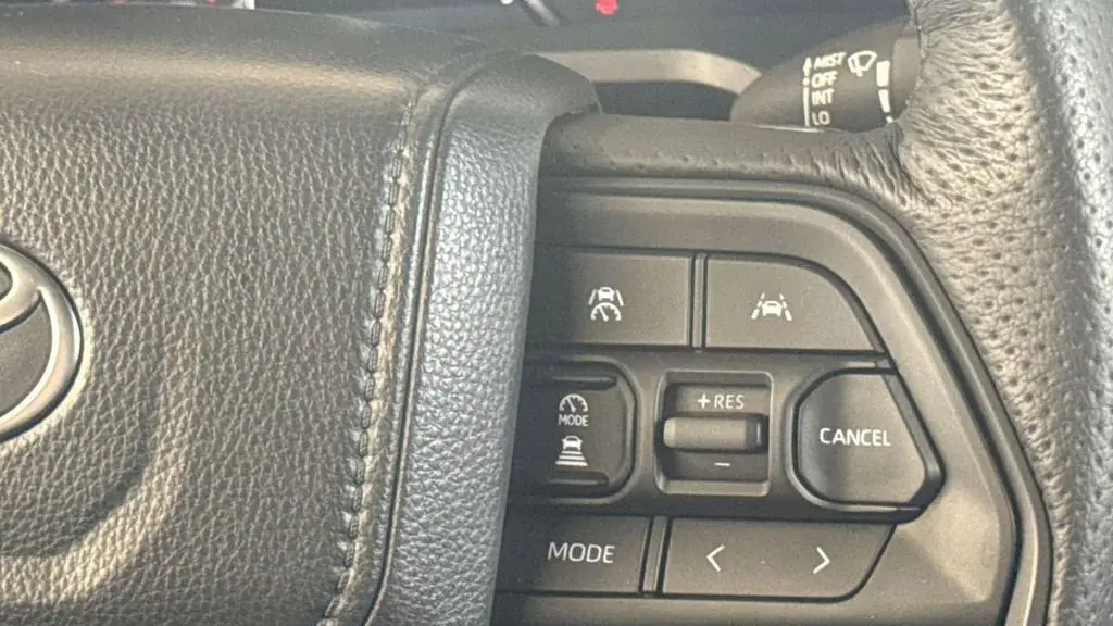 2025 Toyota Tacoma TRD Sport HV