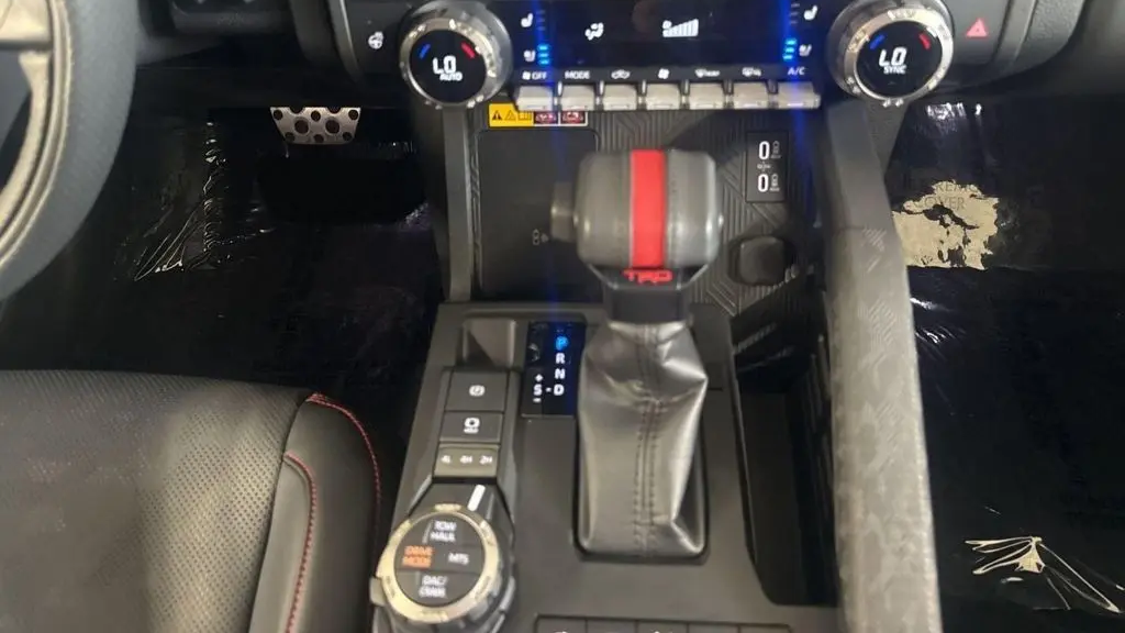 2025 Toyota Tacoma TRD Sport HV