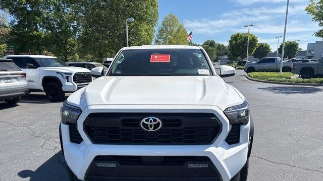 2025 Toyota Tacoma Trailhunter HV