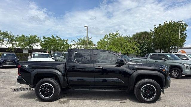 2025 Toyota Tacoma Trailhunter HV