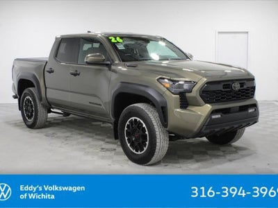 2026 Toyota Tacoma 4X4 TRD Sport HV 4DR Double Cab 5.0 FT SB