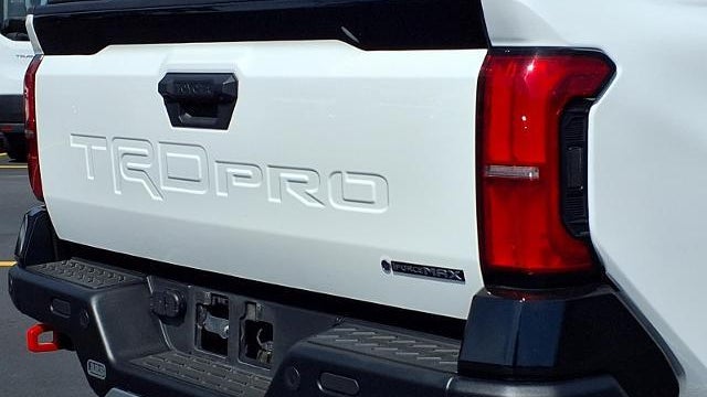 2024 Toyota Tacoma TRD Sport HV