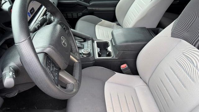 2025 Toyota Tacoma TRD Sport HV