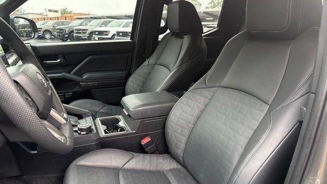 2025 Toyota Tacoma TRD Sport HV