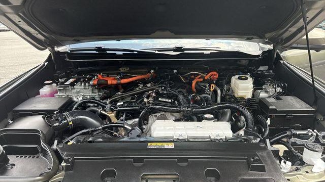 2025 Toyota Tacoma TRD Sport HV