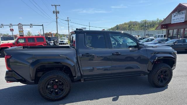 2025 Toyota Tacoma TRD Sport HV