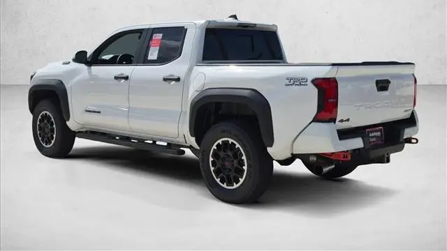 2026 Toyota Tacoma TRD Sport HV