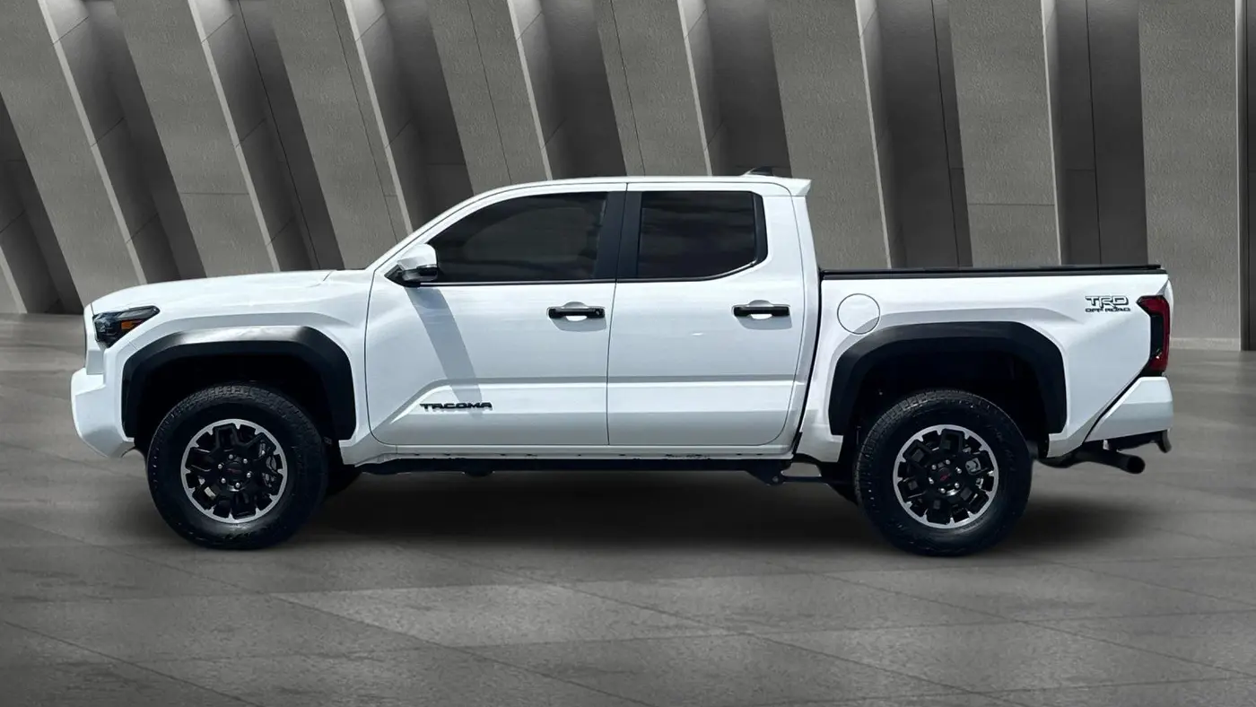 2024 Toyota Tacoma TRD Sport HV