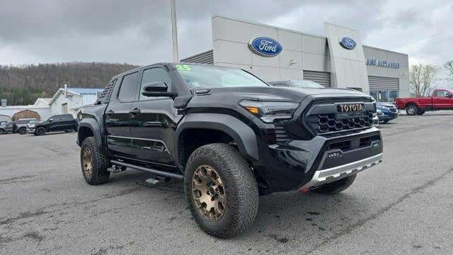 Preowned 2025 Toyota Tacoma TRD Sport HV for Sale