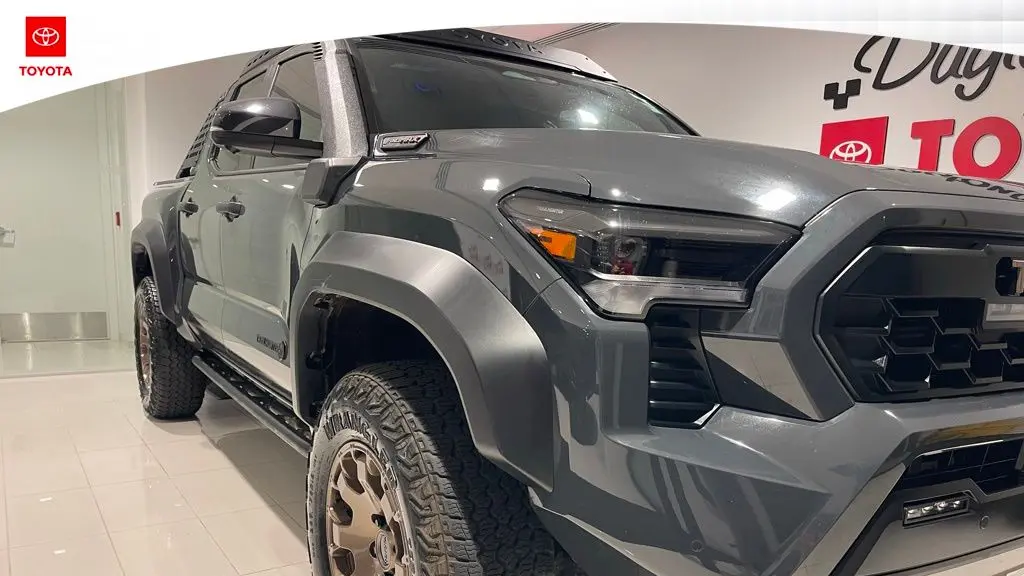 2025 Toyota Tacoma TRD Sport HV