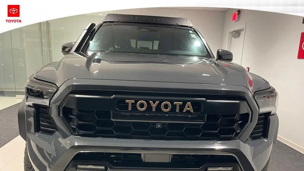 2025 Toyota Tacoma TRD Sport HV