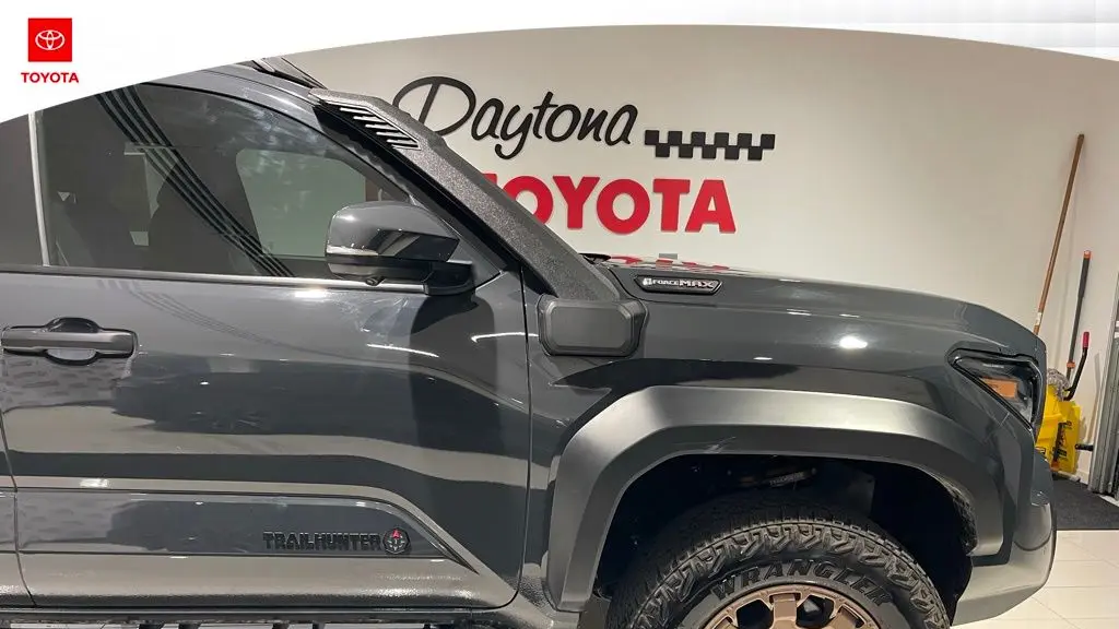 2025 Toyota Tacoma TRD Sport HV