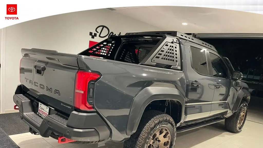2025 Toyota Tacoma TRD Sport HV