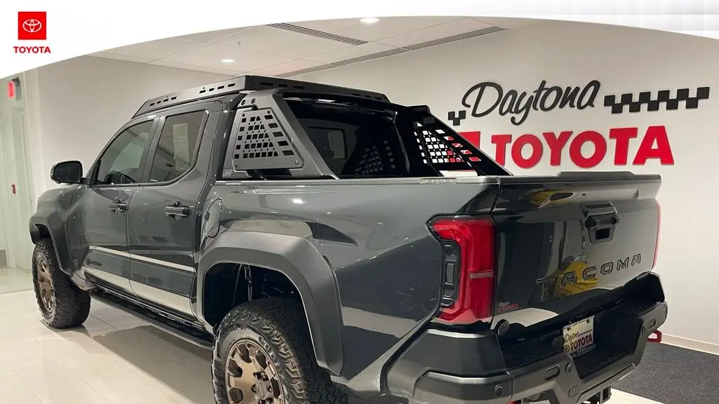 2025 Toyota Tacoma TRD Sport HV
