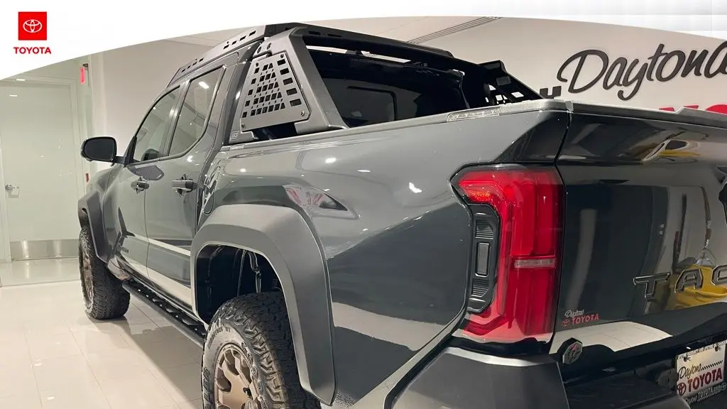 2025 Toyota Tacoma TRD Sport HV